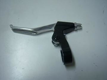 Picture of LEVER ERGONOMIC BLK/SLV W/LINEAR PULL BRAKE & TWIST SHIFT