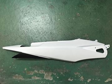 Picture of COVER SIDE CRYPTON X135 BIG R WHITE MAL