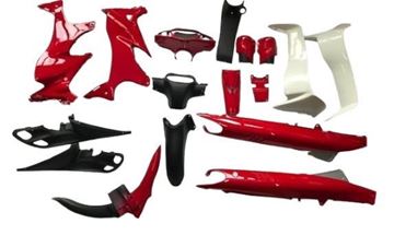 Picture of PLASTIC SETS Z125 17PCS RED VRG MAL